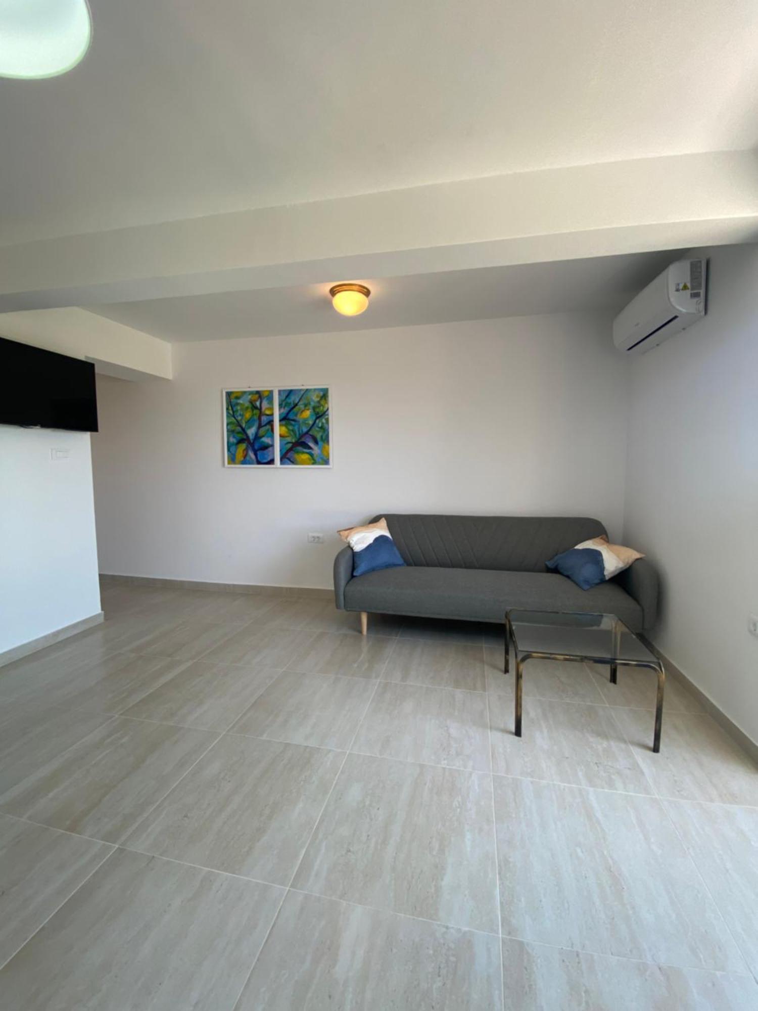 Palit D&M Apartments מראה חיצוני תמונה